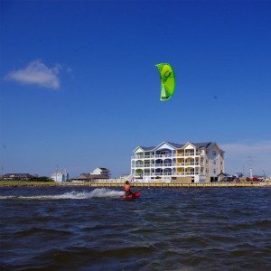 kiteboarding-waves-village-resort